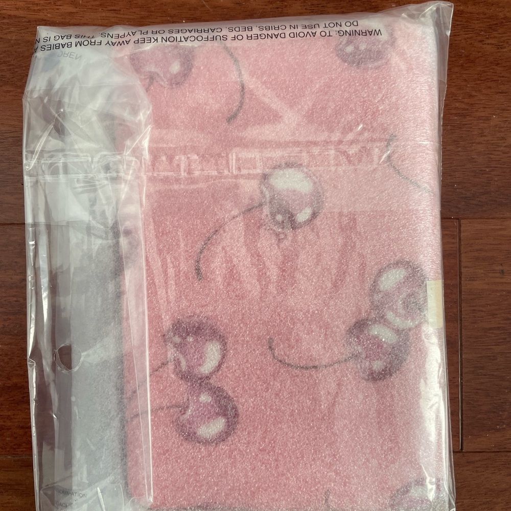 Coach Corner Zip Wristlet - Cherry (Pink) Print Canvas & Leather - brand new - Picture 6 of 6